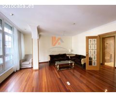 OPORTUNIDAD ÚNICA EN EL ENSANCHE! Piso de 4 habitaciones exterior en Santiago de