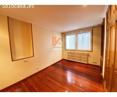 OPORTUNIDAD ÚNICA EN EL ENSANCHE! Piso de 4 habitaciones exterior en Santiago de