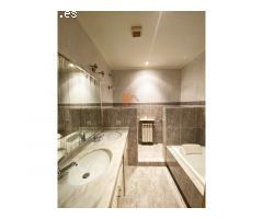 OPORTUNIDAD ÚNICA EN EL ENSANCHE! Piso de 4 habitaciones exterior en Santiago de