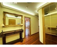 OPORTUNIDAD ÚNICA EN EL ENSANCHE! Piso de 4 habitaciones exterior en Santiago de