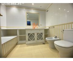 Chalet en Urbanización con piscina