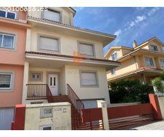 Chalet en Urbanización con piscina