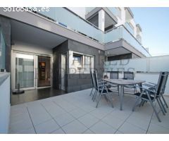 Casa moderna en un bello entorno
