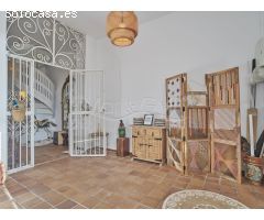 Casa independiente adosada en Venta en Primera línea del Paseo Marítimo de El