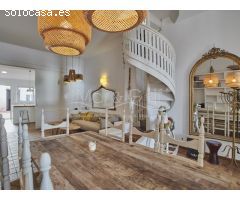 Casa independiente adosada en Venta en Primera línea del Paseo Marítimo de El