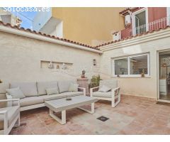 Casa independiente adosada en Venta en Primera línea del Paseo Marítimo de El