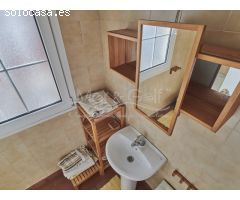 Casa independiente adosada en Venta en Primera línea del Paseo Marítimo de El