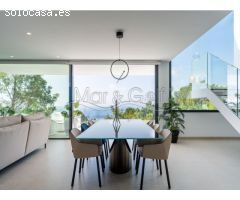 Exclusiva Villa de Lujo Amueblada en Venta con Vistas al Mar en Altea