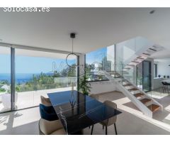 Exclusiva Villa de Lujo Amueblada en Venta con Vistas al Mar en Altea