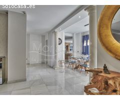 Espectacular Chalet en Venta con Piscina y Sala de Ocio en Arenales del Sol
