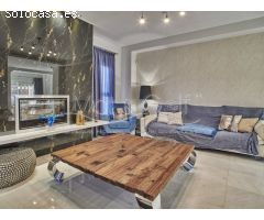Espectacular Chalet en Venta con Piscina y Sala de Ocio en Arenales del Sol