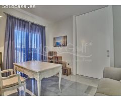 Espectacular Chalet en Venta con Piscina y Sala de Ocio en Arenales del Sol