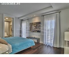 Espectacular Chalet en Venta con Piscina y Sala de Ocio en Arenales del Sol