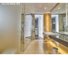 Espectacular Chalet en Venta con Piscina y Sala de Ocio en Arenales del Sol