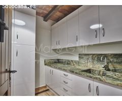 Espectacular Chalet en Venta con Piscina y Sala de Ocio en Arenales del Sol