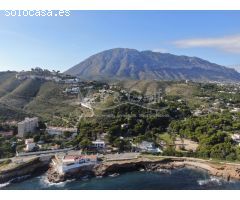 Chalet de Diseño Vanguardista en Venta con Vistas al Mar en Denia.