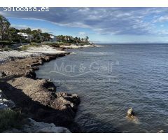 Chalet de Diseño Vanguardista en Venta con Vistas al Mar en Denia.