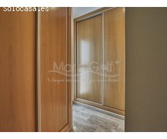 Chalet de Diseño Moderno en Venta en Primera Línea de Alicante Golf