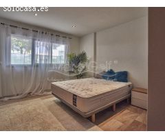 Chalet de Diseño Moderno en Venta en Primera Línea de Alicante Golf