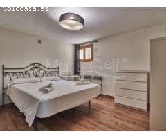 Chalet en Venta con Gran Parcela Ajardinada y Piscina Privada en Cabo de las