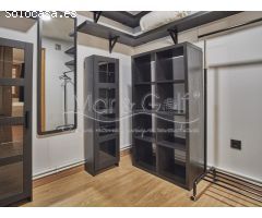 Chalet en Venta con Gran Parcela Ajardinada y Piscina Privada en Cabo de las