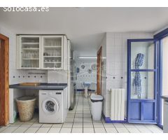 Gran chalet independiente estilo mediterráneo en venta en vistahermosa