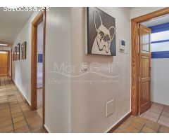 Gran chalet independiente estilo mediterráneo en venta en vistahermosa