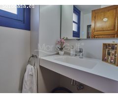 Gran chalet independiente estilo mediterráneo en venta en vistahermosa