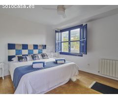 Gran chalet independiente estilo mediterráneo en venta en vistahermosa