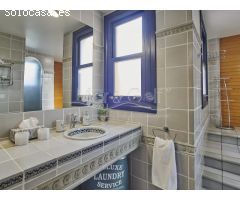 Gran chalet independiente estilo mediterráneo en venta en vistahermosa