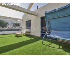 Gran chalet independiente estilo mediterráneo en venta en vistahermosa