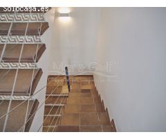 Gran chalet independiente estilo mediterráneo en venta en vistahermosa
