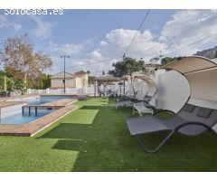 Gran chalet independiente estilo mediterráneo en venta en vistahermosa