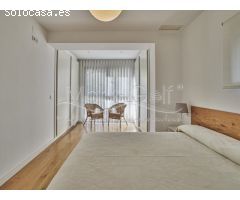 Chalet de Estilo Minimalista en Alquiler con Piscina Junto a La Calita en Cabo
