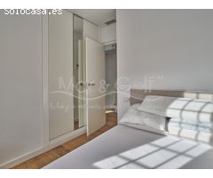 Chalet de Estilo Minimalista en Alquiler con Piscina Junto a La Calita en Cabo
