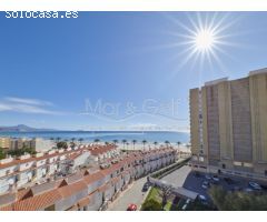 Bonito y moderno piso en venta con vistas al mar en playa Muchavista