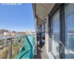 Bonito y moderno piso en venta con vistas al mar en playa Muchavista