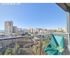 Bonito y moderno piso en venta con vistas al mar en playa Muchavista