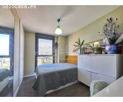 Bonito y moderno piso en venta con vistas al mar en playa Muchavista