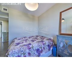 Bonito y moderno piso en venta con vistas al mar en playa Muchavista