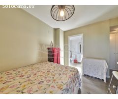 Bonito y moderno piso en venta con vistas al mar en playa Muchavista