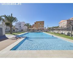 Bonito y moderno piso en venta con vistas al mar en playa Muchavista
