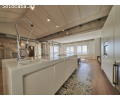 Exclusivo Ático en Venta con Vistas al Mar en Playa del Postiguet, Alicante