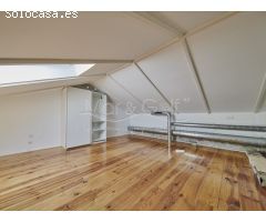 Exclusivo Ático en Venta con Vistas al Mar en Playa del Postiguet, Alicante