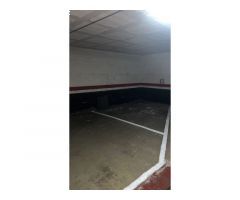 doble plaza de parking y moto muy grande en el centro !!!