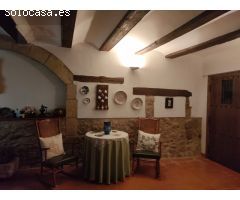 PRECIOSA CASA DE PUEBLO EN EL CORAZÓN DE RUBIELOS DE MORA