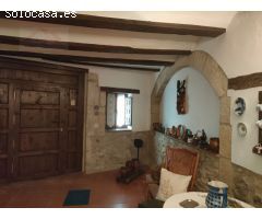 PRECIOSA CASA DE PUEBLO EN EL CORAZÓN DE RUBIELOS DE MORA