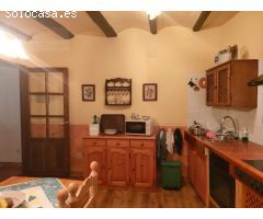 PRECIOSA CASA DE PUEBLO EN EL CORAZÓN DE RUBIELOS DE MORA