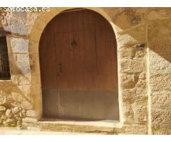 PRECIOSA CASA DE PUEBLO EN EL CORAZÓN DE RUBIELOS DE MORA