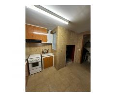 OPORTUNIDAD, CASA DE PUEBLO CÉNTRICA EN RIBIELOS DE MORA